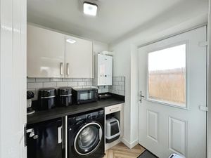 Photo 19- click for photo gallery